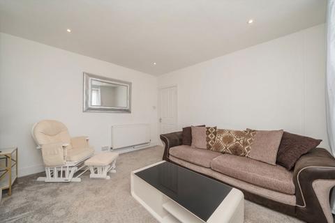 1 bedroom flat for sale, Macfarlane Road, London W12