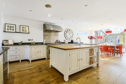 11 Wighton Mews, Isleworth, TW7 4DZ