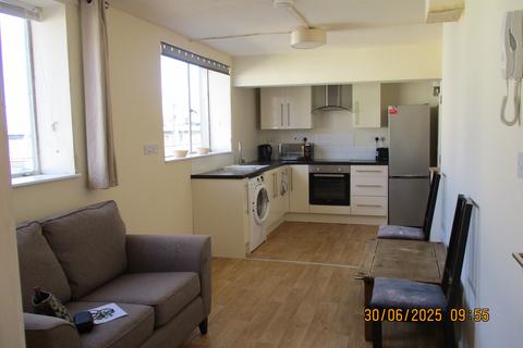 1 bedroom flat to rent, Oxford Street, Oakengates TF2