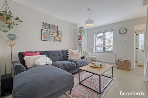7 Mansard Close, Hornchurch, RM12 4HS