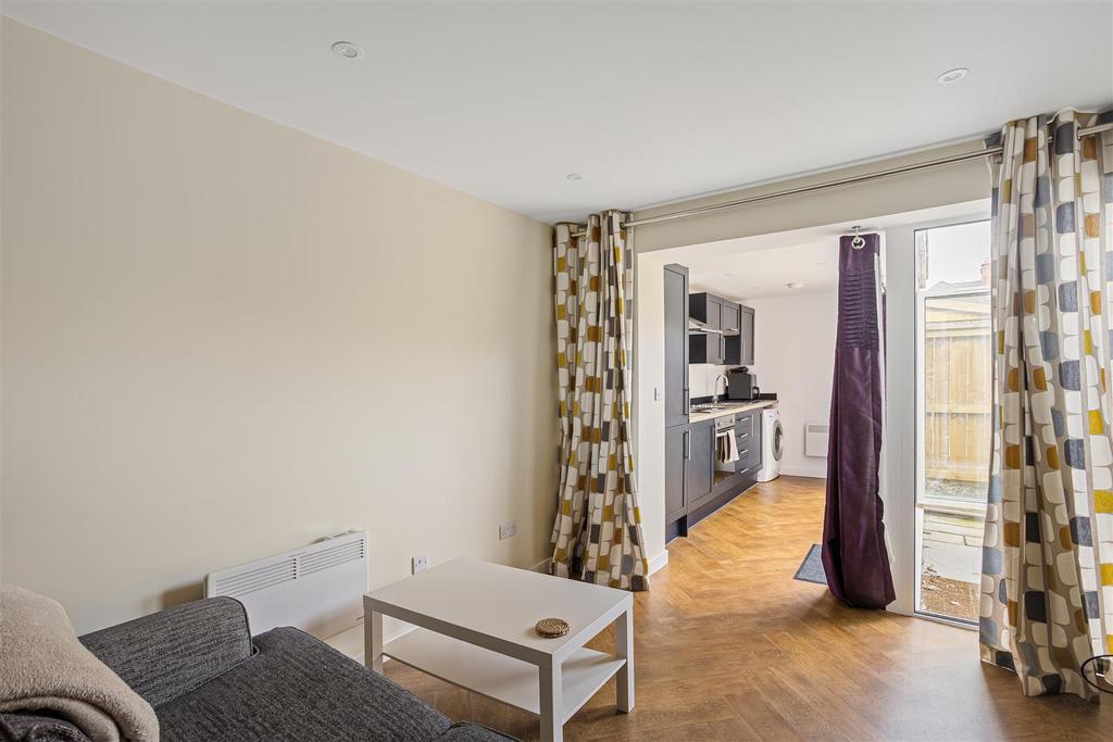 79a Fourth Avenue 16.jpg