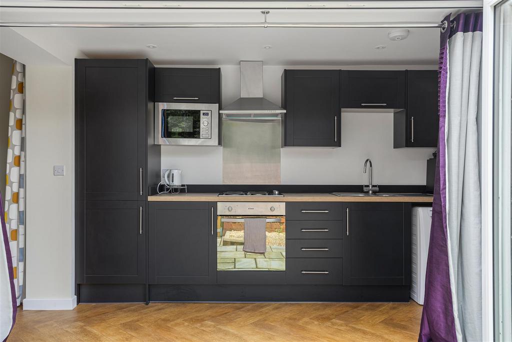 79a Fourth Avenue 25.jpg