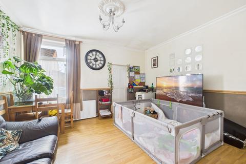 undefined, Myrtle Avenue, Williamson Street, Hull, HU9 1ES