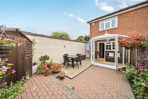 3 Muncies Mews, London, SE6 1ER