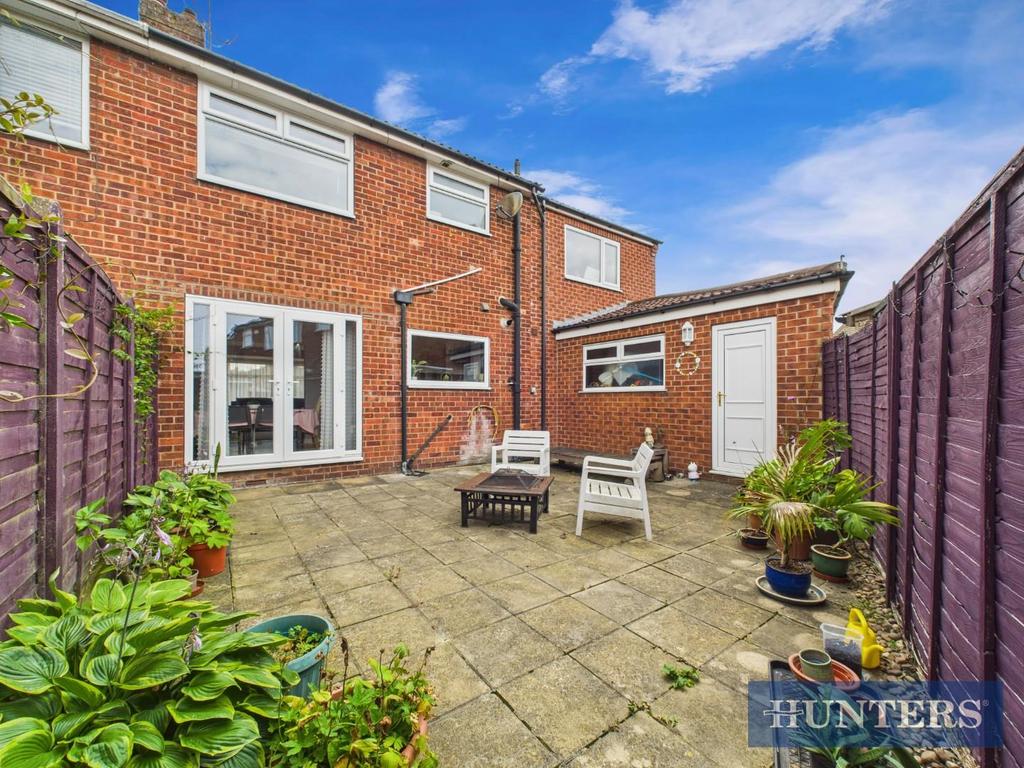 CAM01450 G0-PR0240-STILL024.jpg