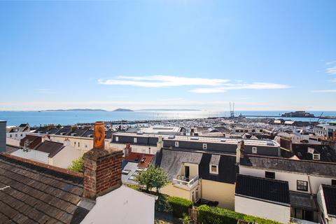 Les Cotils, St Peter Port, Guernsey, GY1