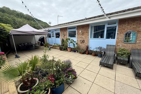 20 Cwmhalen, New Quay, SA45 9SF