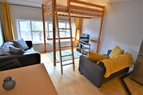 Studio for sale, Moreton Street, London SW1V
