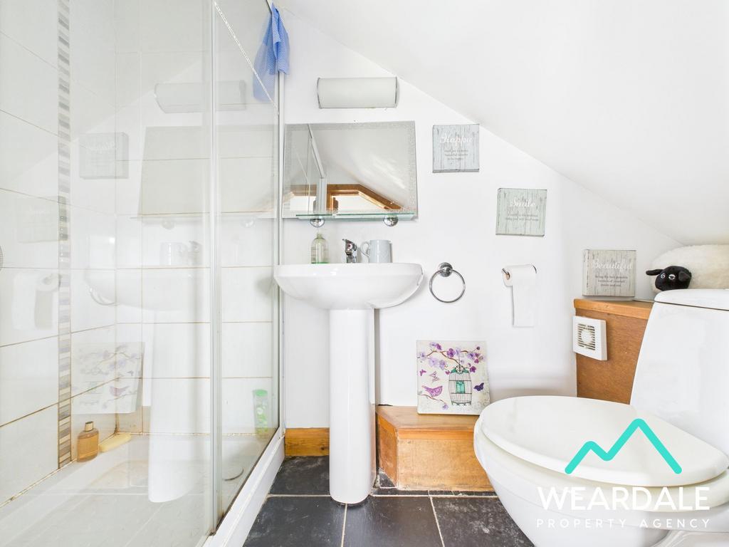 Bedroom 2 En-suite