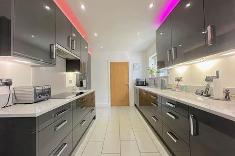 3 bedroom semi-detached house for sale, Pope Road, Wolverhampton WV10