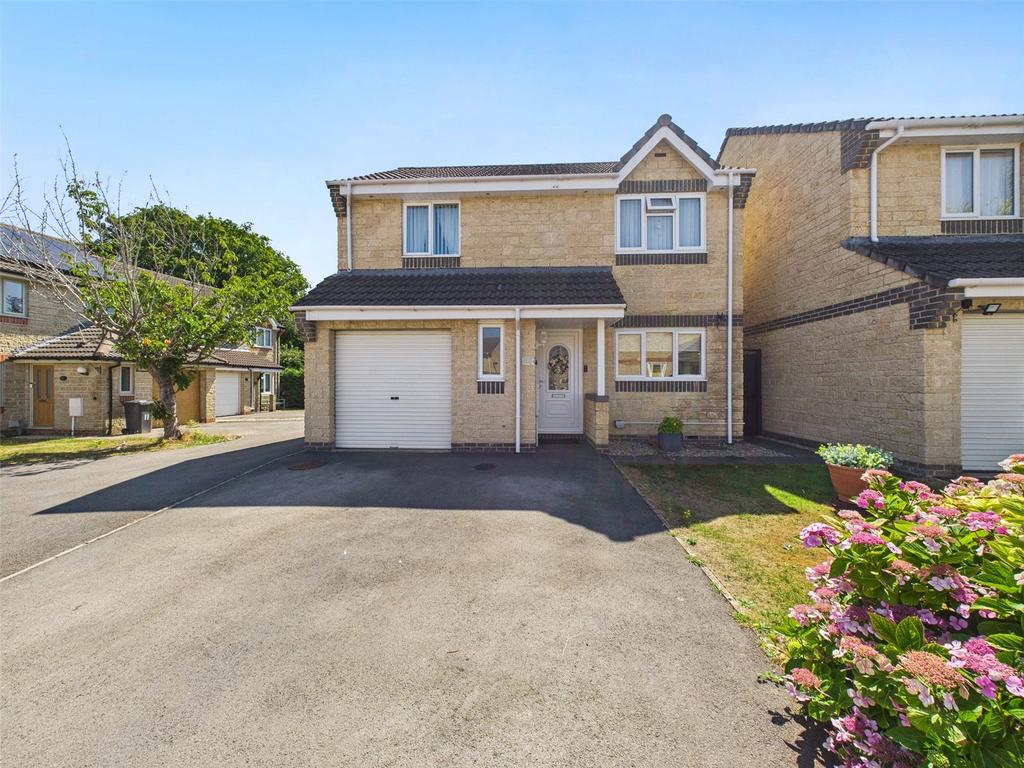 Forbes Close, Abbeymead, Gloucester... 4 bed detached house - £400,000