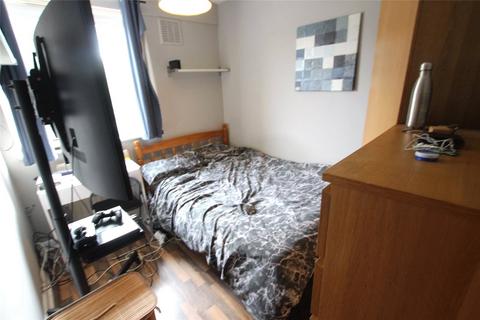 4 bedroom flat share to rent, Mellish Street, London, E14