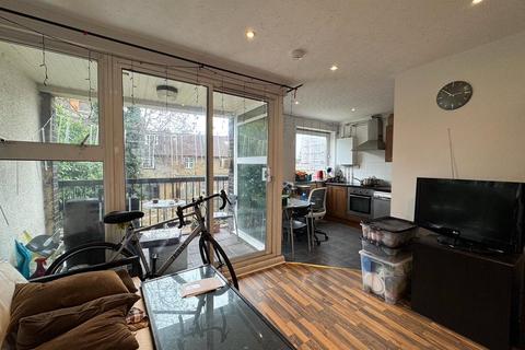 undefined, Mellish Street, London, E14