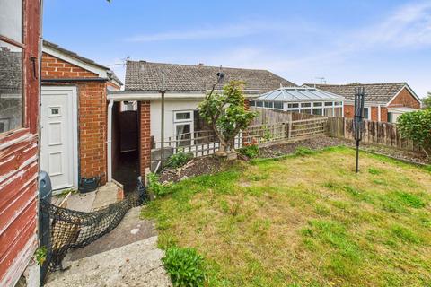 20 Axeview Road, Seaton, EX12 2JT