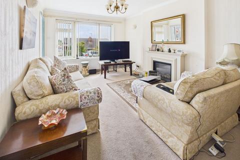20 Axeview Road, Seaton, EX12 2JT