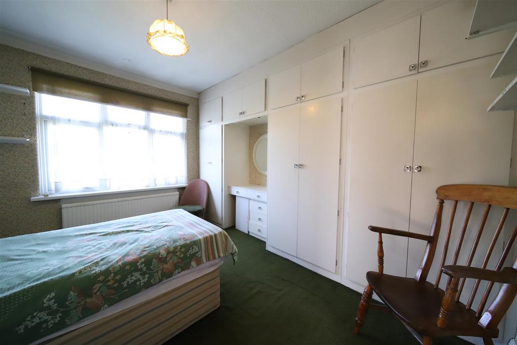 Bedroom 2 1.jpg