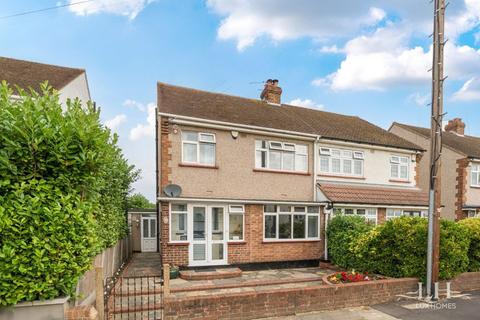 3 bedroom semi-detached house for sale, Aintree Grove, Upminster