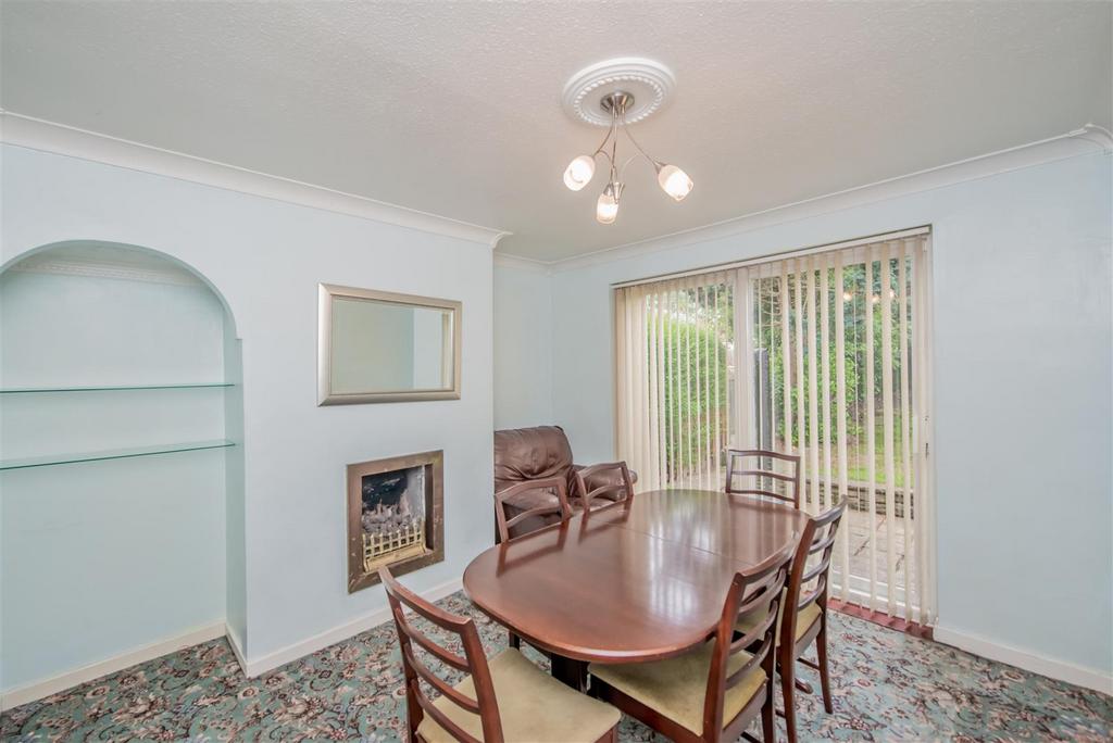 Dining Room: