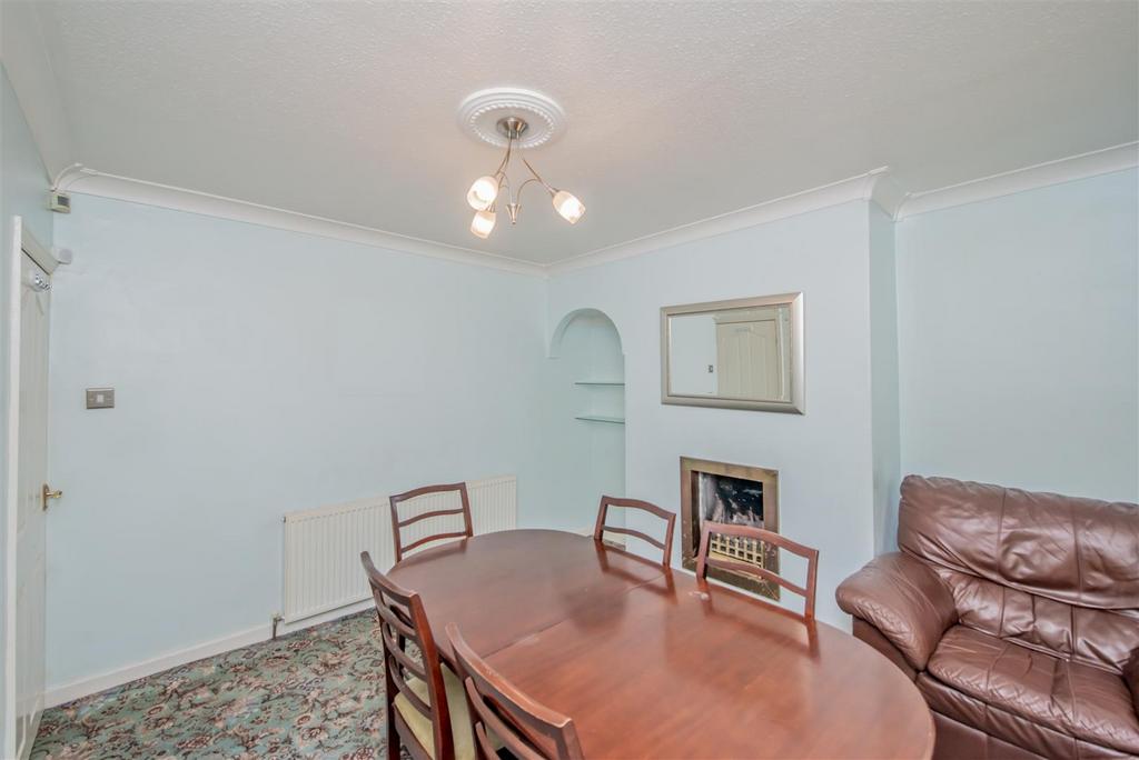Dining Room: