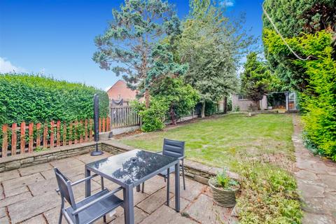 3 bedroom semi-detached house for sale, Gotts Park Avenue, Armley, Leeds