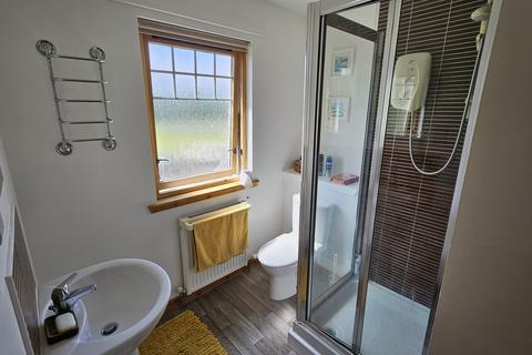 3 bedroom semi-detached house to rent, Inchture, PH14 9AB