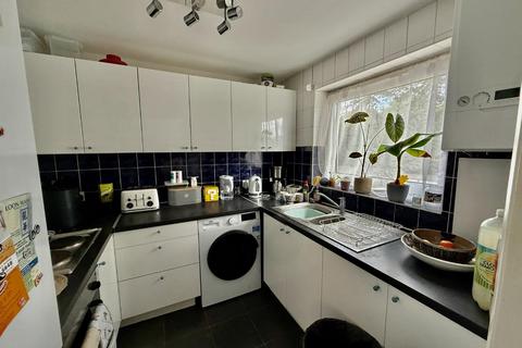 undefined, Bells Hill, Barnet