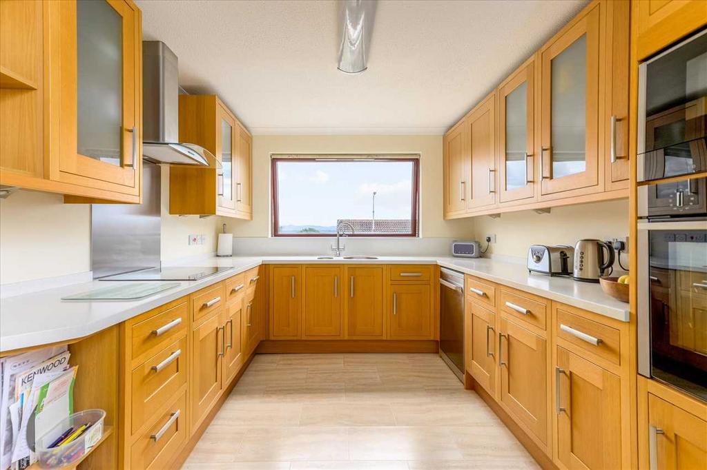 Kitchen /