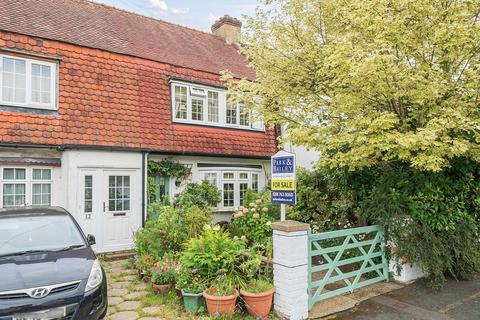 10 The Glade, Coulsdon, CR5 1SL