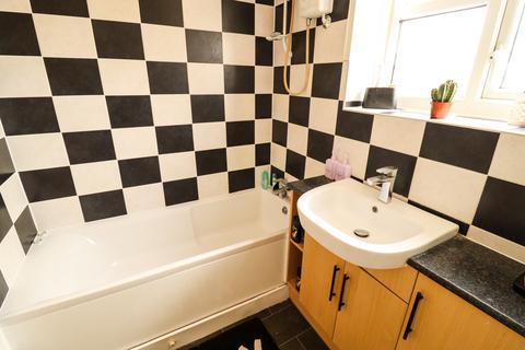 3 Clayburn Gardens, South Ockendon, RM15 6AT
