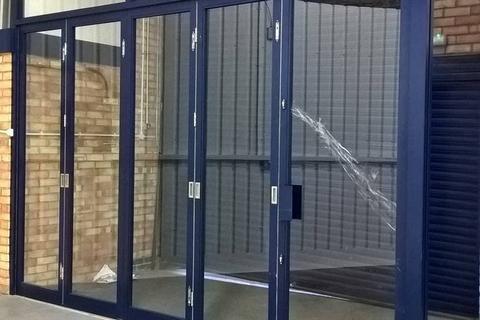 Distribution warehouse to rent, 208A Centaur St London SE1 7EG