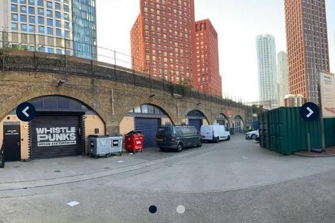 Distribution warehouse to rent, Miles St London SW8 1RY