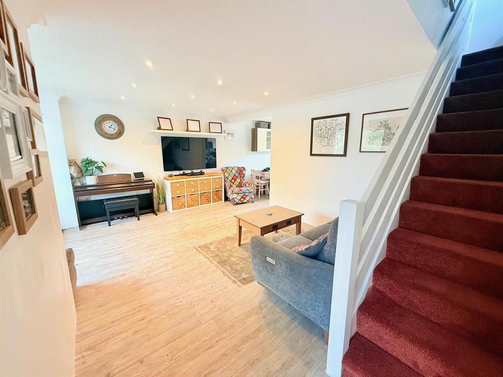 Newlivingroom.jpg