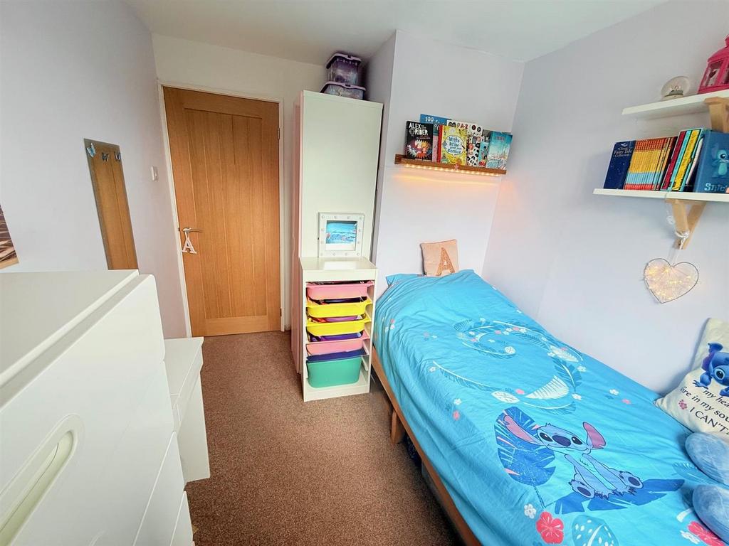 Newbedroomsmallblue.jpg