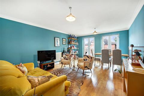 3 bedroom apartment for sale - Troubridge Court, Marlborough Road, London, W4