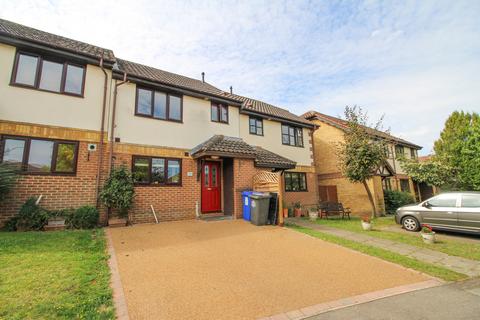 3 bedroom terraced house to rent, Barry Lynham Drive, Newmarket