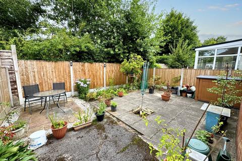 17 Beech Avenue, Whitefield, Manchester, M45 7EN