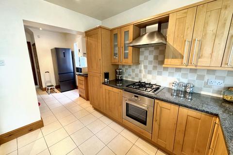 17 Beech Avenue, Whitefield, Manchester, M45 7EN