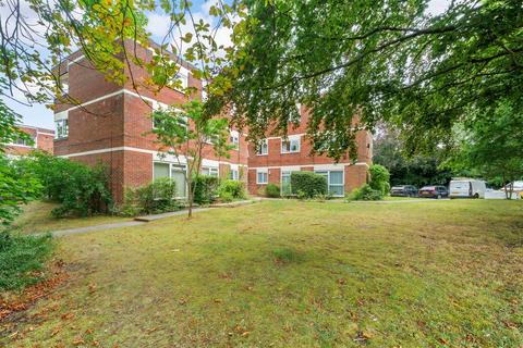 2 bedroom flat for sale, Warren Road, Guildford