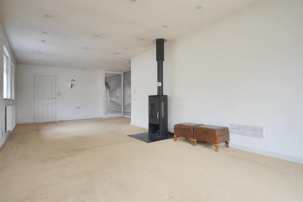 Sitting/Dining Room
