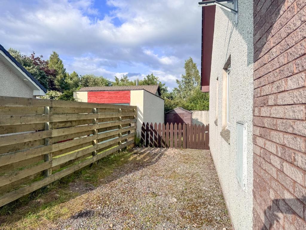 Driveway & Parking