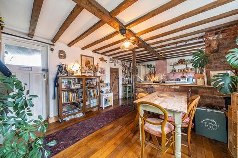 Fern Cottage Alkerton, Eastington, Stonehouse, GL10 3AA