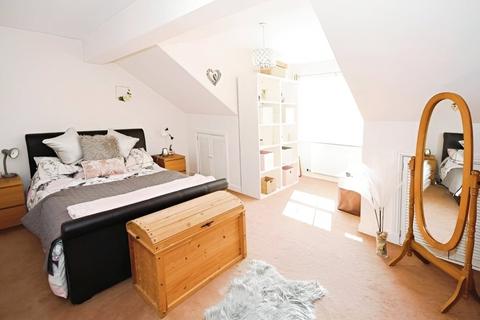3 bedroom detached house for sale, High Street, Gainsborough DN21