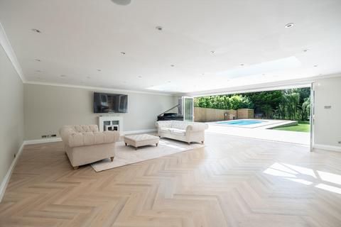 undefined, Leatherhead Road, Oxshott, Leatherhead, Surrey, KT22