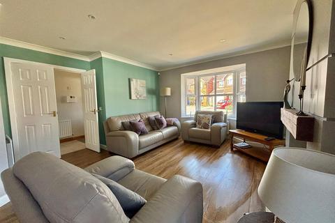 4 bedroom detached house for sale, The Hawthorns, Long Riston, Hull