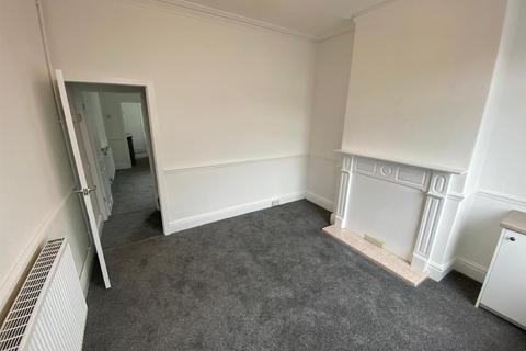 2 bedroom terraced house to rent, Nicholas Street, Stoke-On-Trent