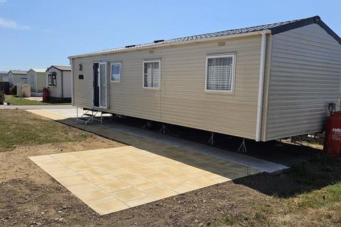 3 bedroom lodge for sale, Flag Hill, Great Bentley, Colchester, CO7