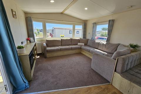 3 bedroom lodge for sale, Flag Hill, Great Bentley, Colchester, CO7