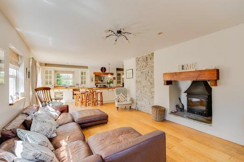 4 bedroom farm house for sale, Redlands House, Bonvilston, Cardiff, CF5 6TQ