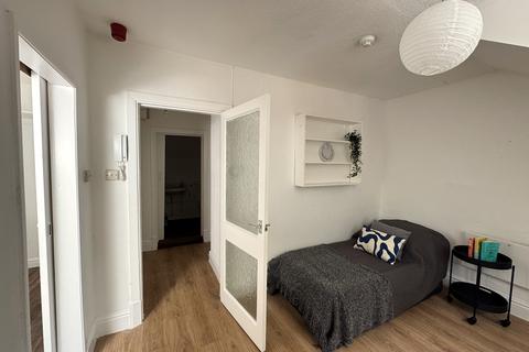 Studio to rent, Fosse Road North, Flat D, Leicester LE3