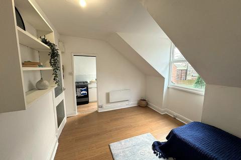 undefined, Fosse Road North, Flat D, Leicester LE3